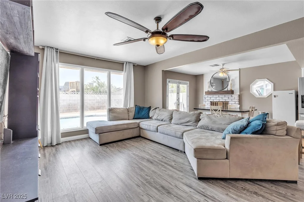 5812 Maynard, Las Vegas, NV 89108