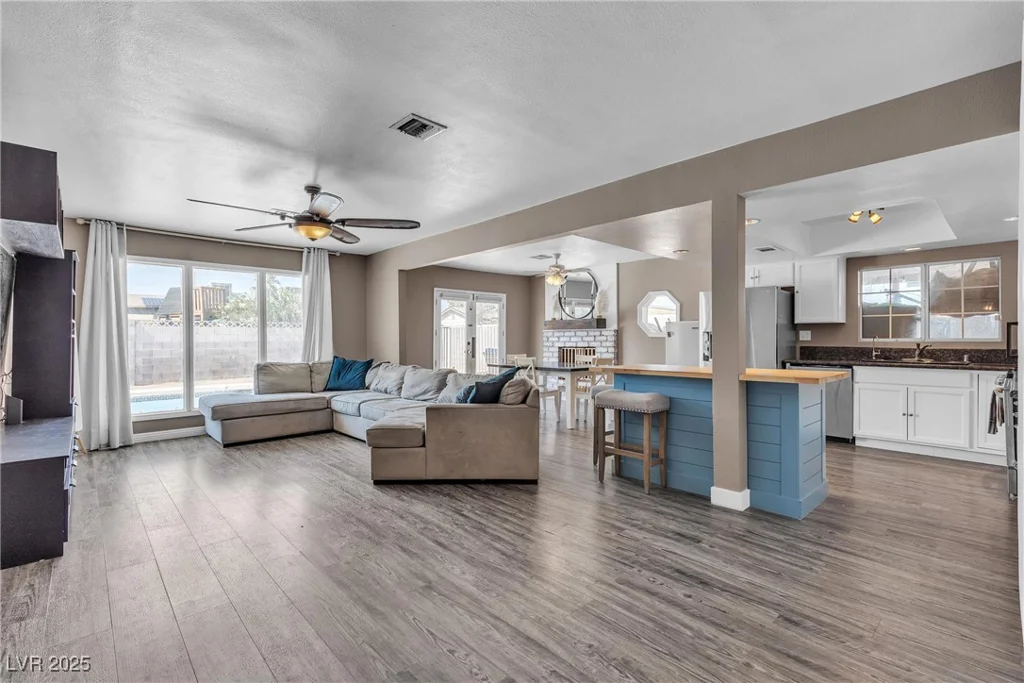 5812 Maynard, Las Vegas, NV 89108