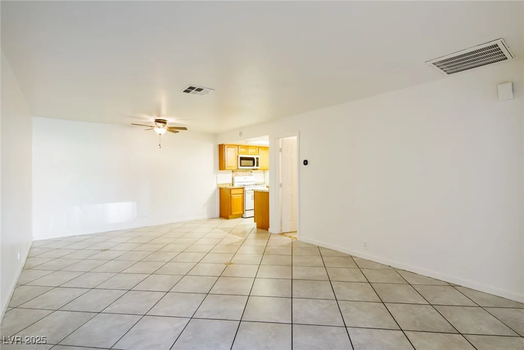 3017 Saint George, North Las Vegas, NV 89030