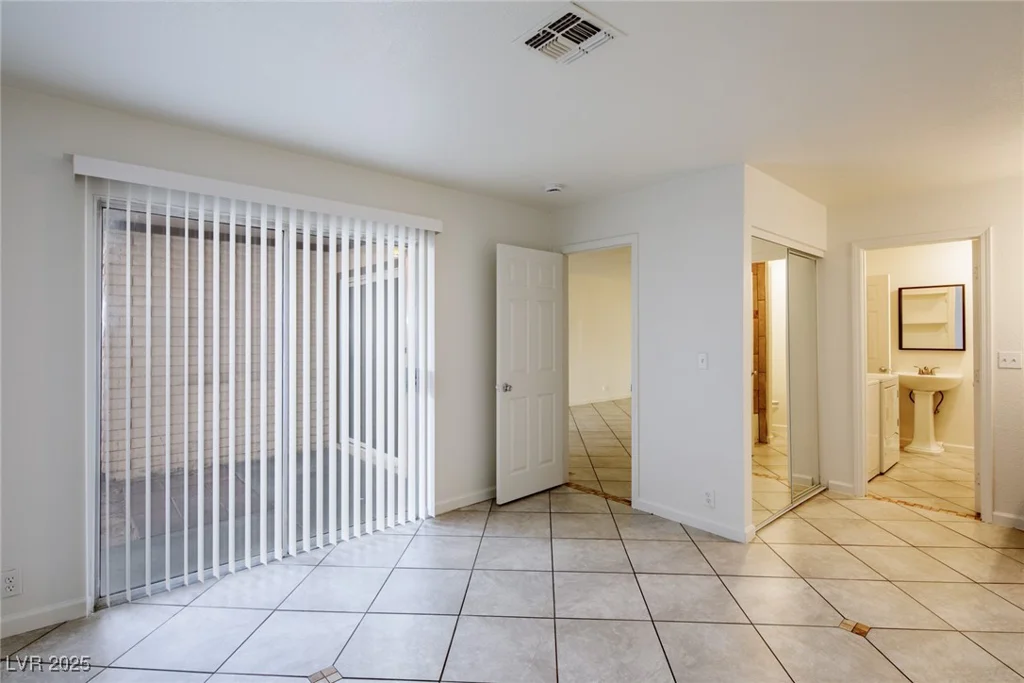 3017 Saint George, North Las Vegas, NV 89030