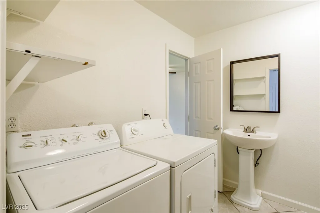 3017 Saint George, North Las Vegas, NV 89030
