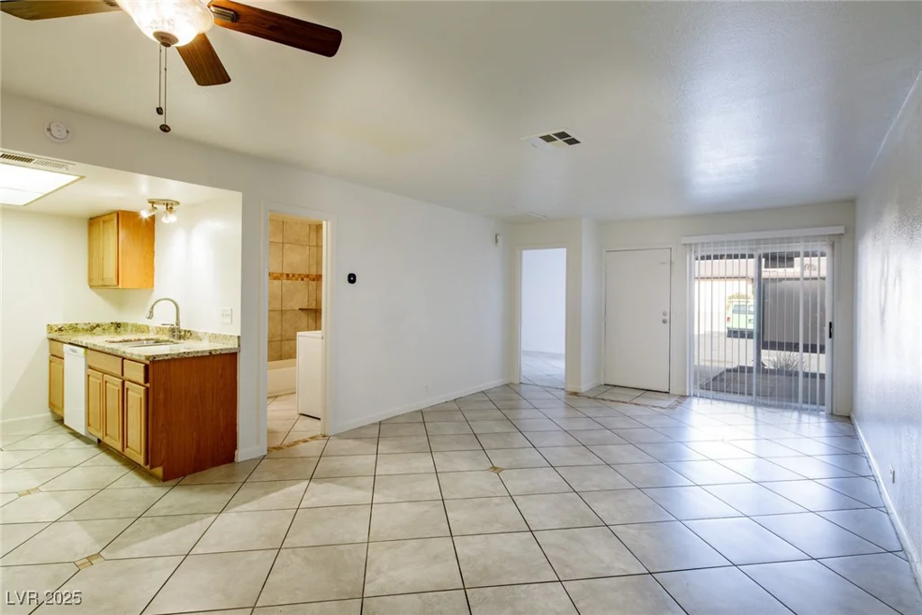 3017 Saint George, North Las Vegas, NV 89030