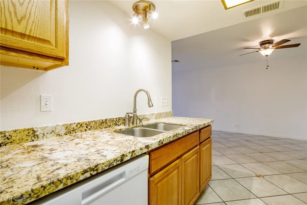 3017 Saint George, North Las Vegas, NV 89030