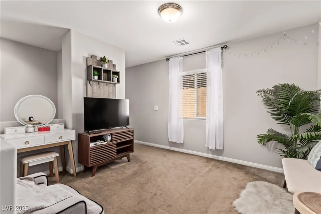 8687 Tara Hill, Las Vegas, NV 89148