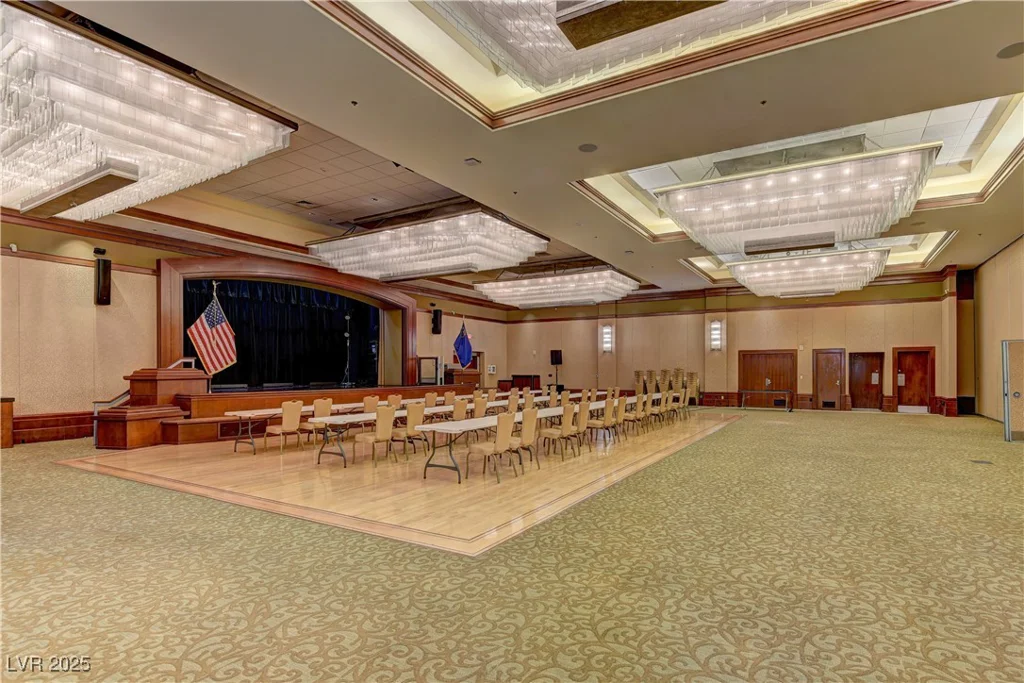 2325 Ozark Plateau, Henderson, NV 89044