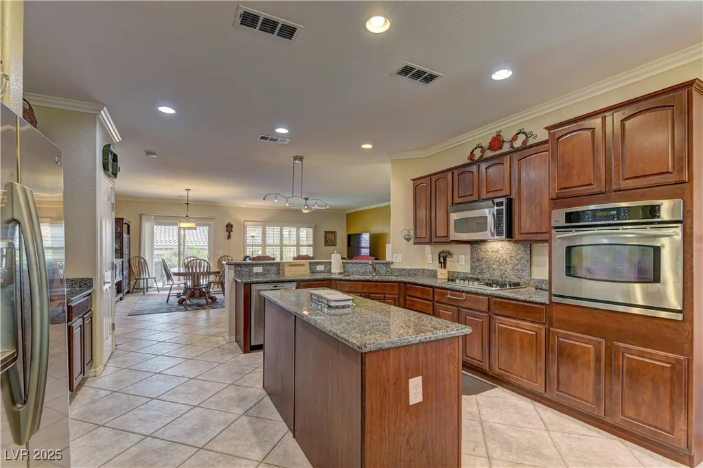 2325 Ozark Plateau, Henderson, NV 89044