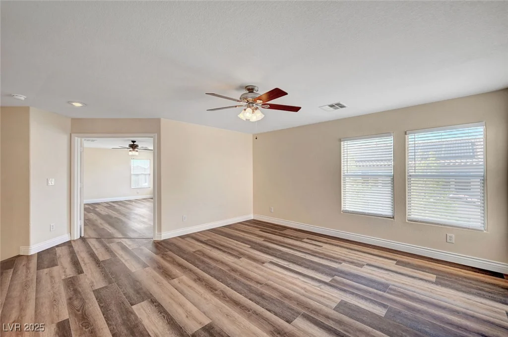 5549 Green Ferry, Las Vegas, NV 89131