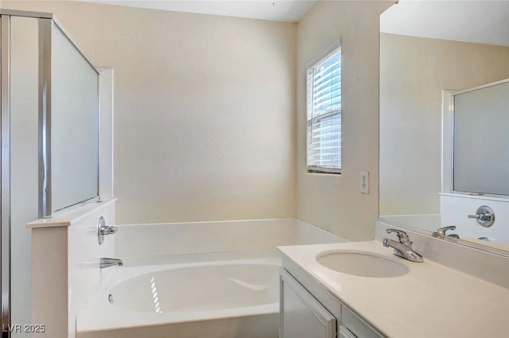5549 Green Ferry, Las Vegas, NV 89131