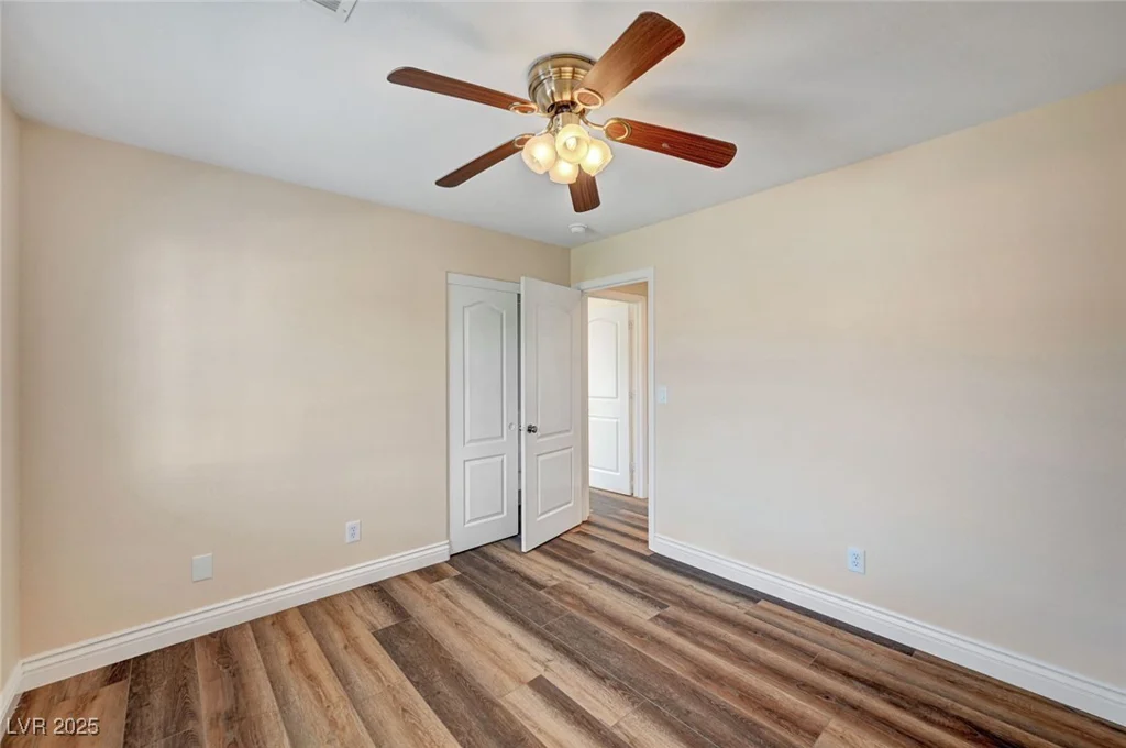 5549 Green Ferry, Las Vegas, NV 89131