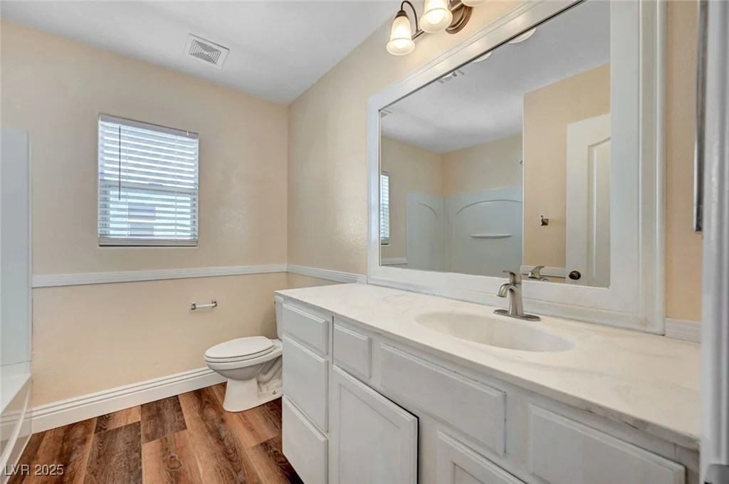 5549 Green Ferry, Las Vegas, NV 89131