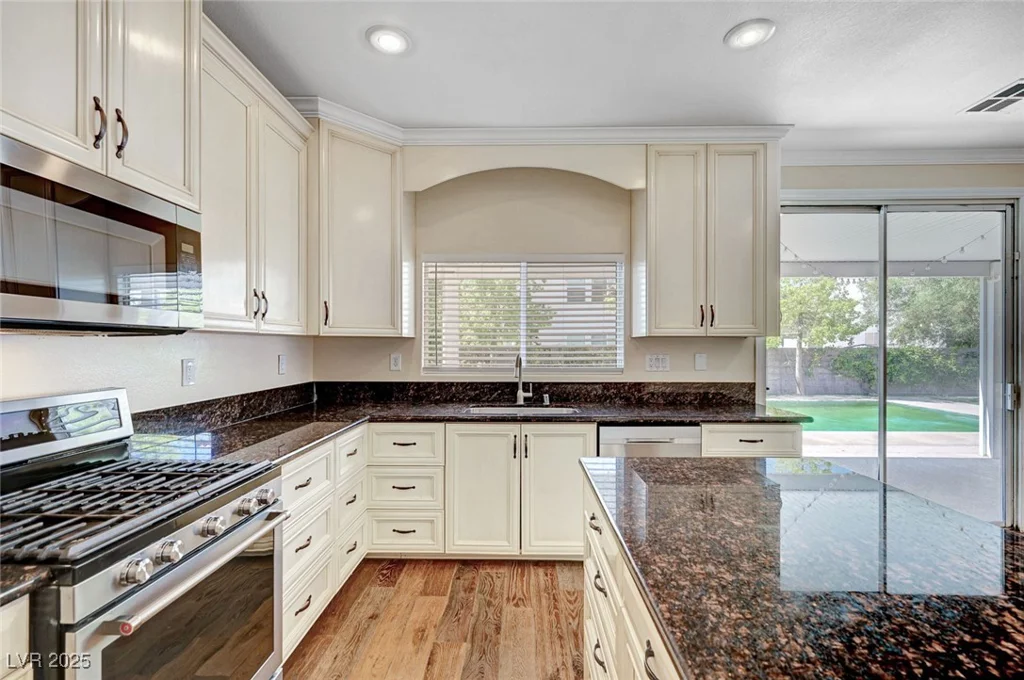 5549 Green Ferry, Las Vegas, NV 89131