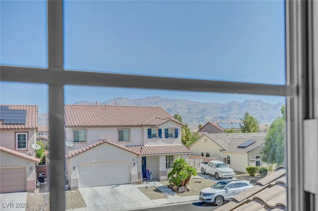 5549 Green Ferry, Las Vegas, NV 89131