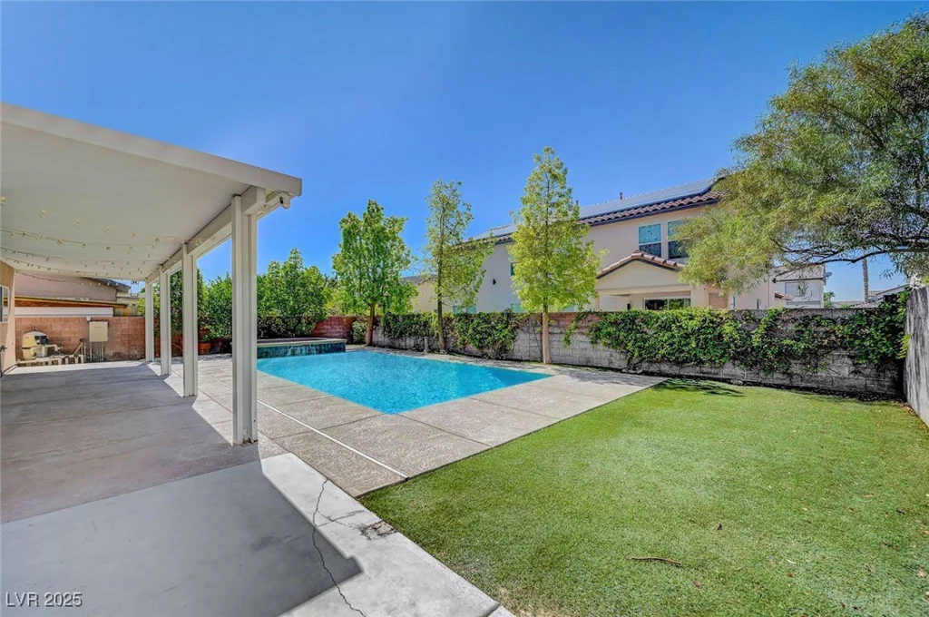 5549 Green Ferry, Las Vegas, NV 89131