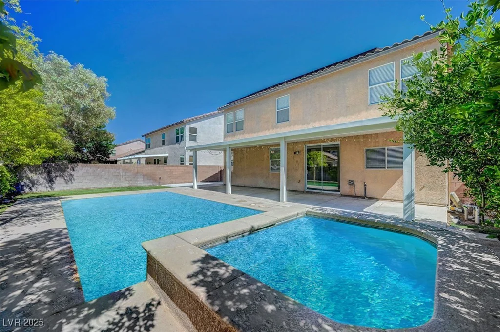 5549 Green Ferry, Las Vegas, NV 89131