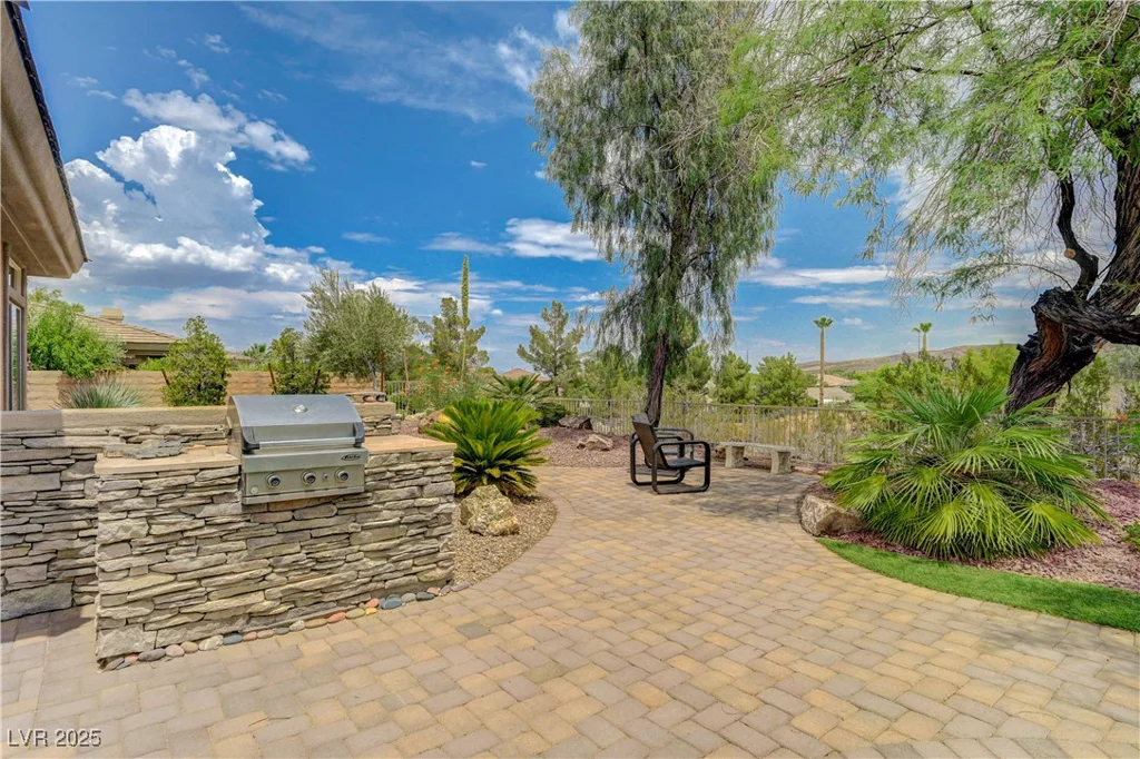 4 Isleworth, Henderson, NV 89052