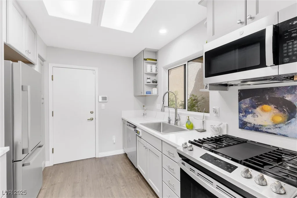 9445 Grand Mesa, Las Vegas, NV 89134
