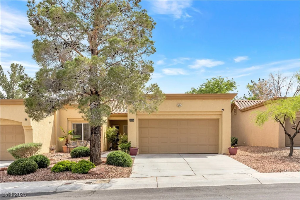 9445 Grand Mesa, Las Vegas, NV 89134