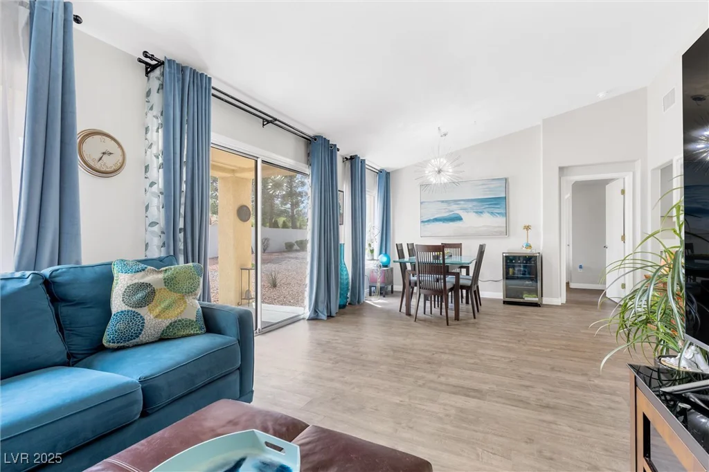9445 Grand Mesa, Las Vegas, NV 89134