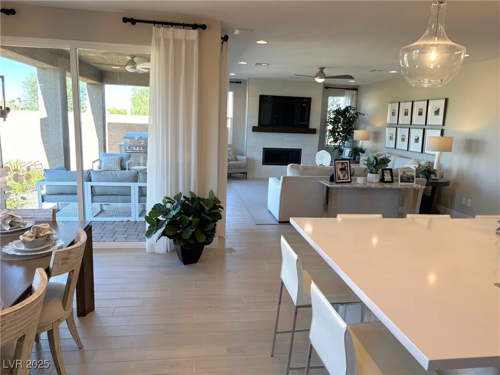 92 Kokomiko, Las Vegas, NV 89183