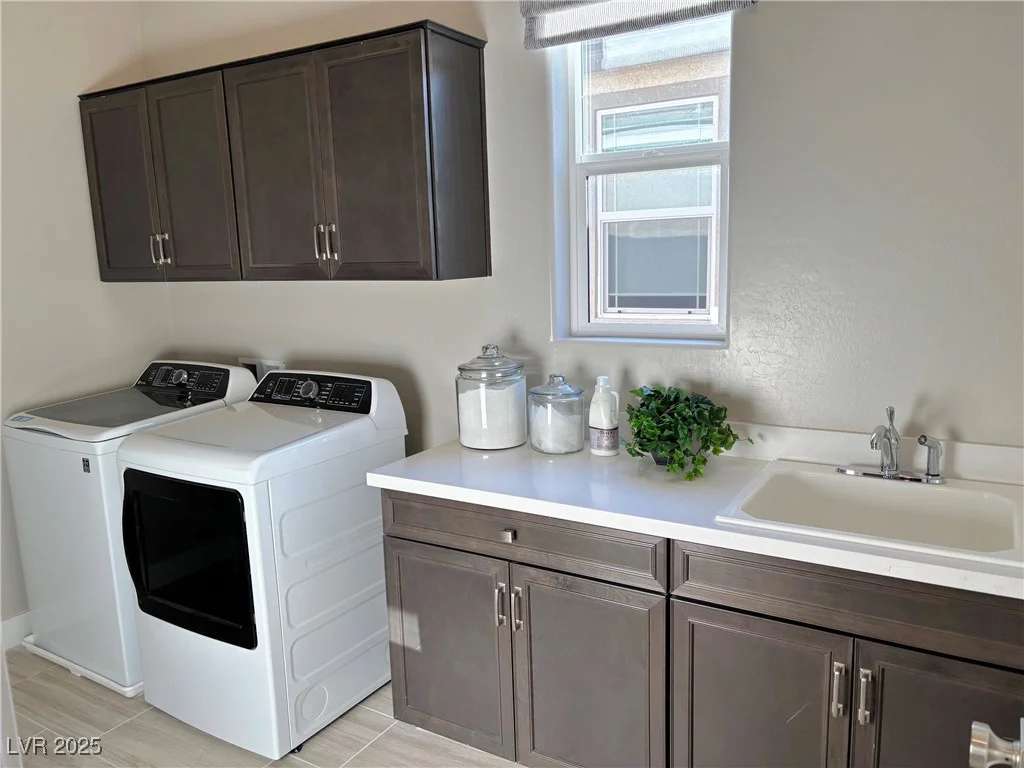 92 Kokomiko, Las Vegas, NV 89183