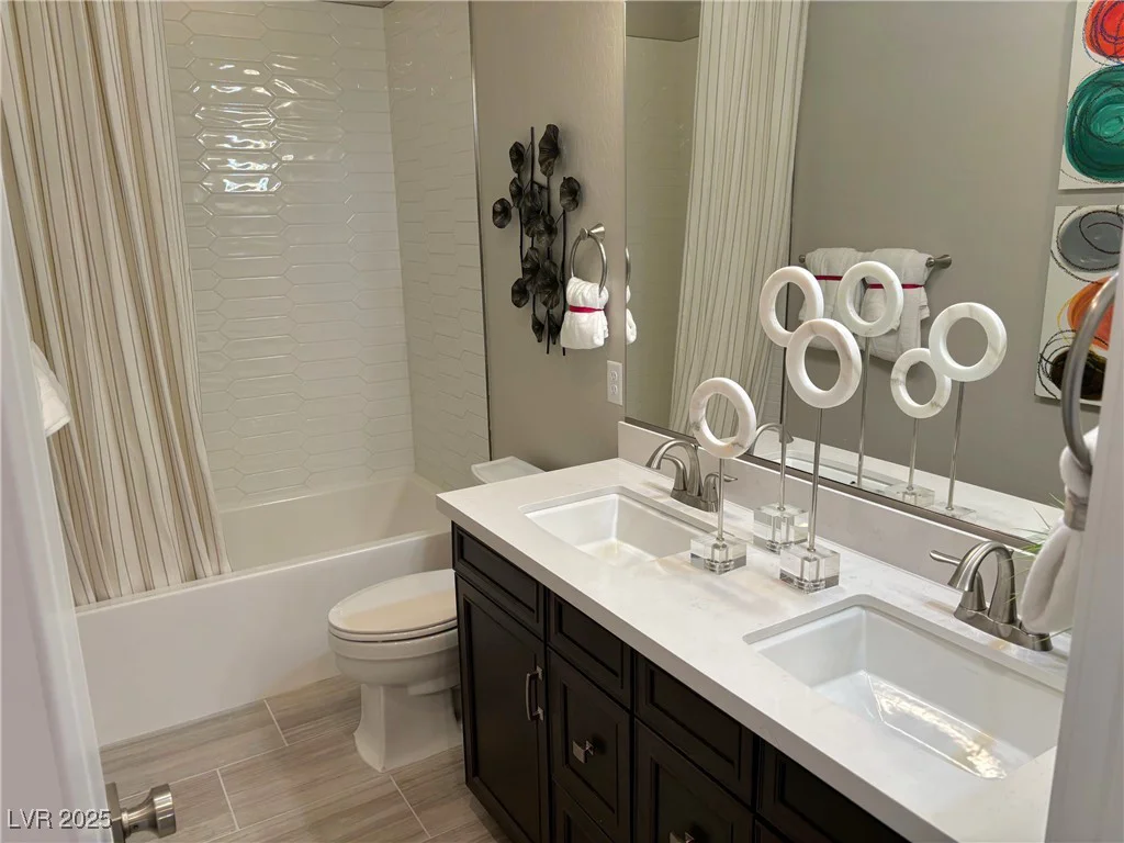 92 Kokomiko, Las Vegas, NV 89183
