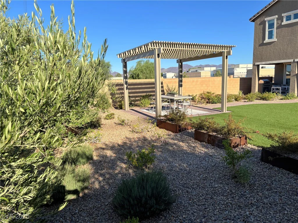 92 Kokomiko, Las Vegas, NV 89183
