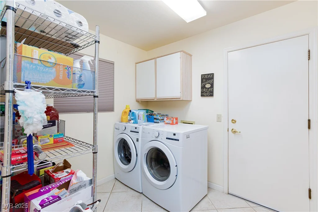 8825 Kingsmill, Las Vegas, NV 89134