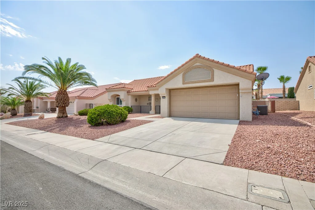 8825 Kingsmill, Las Vegas, NV 89134