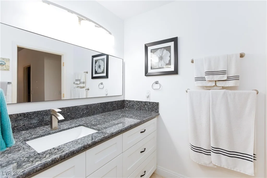 8825 Kingsmill, Las Vegas, NV 89134