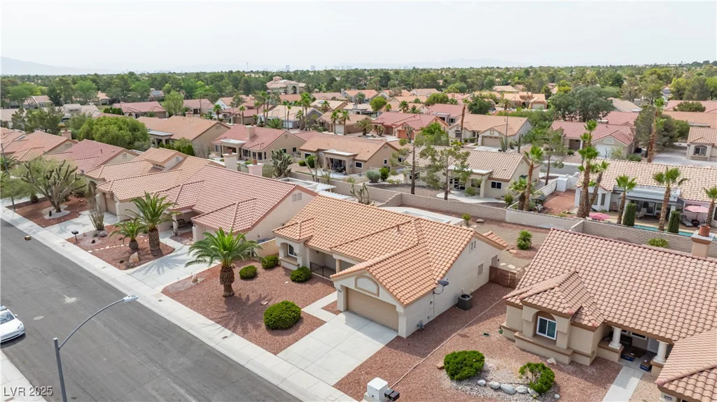 8825 Kingsmill, Las Vegas, NV 89134