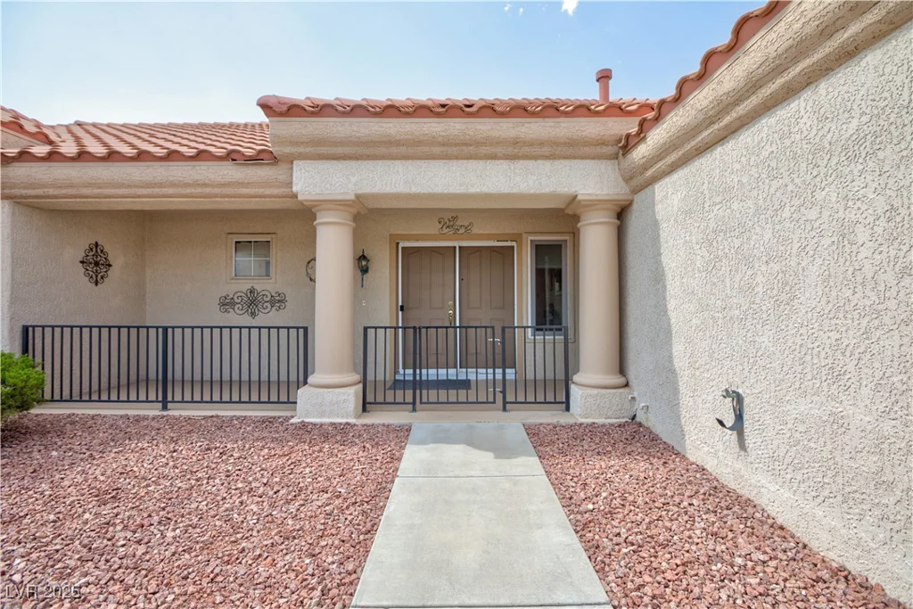 8825 Kingsmill, Las Vegas, NV 89134