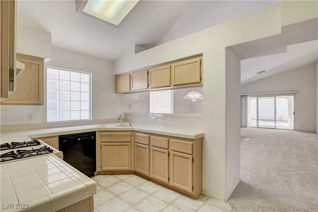 1641 Sun Canyon, Las Vegas, NV 89128