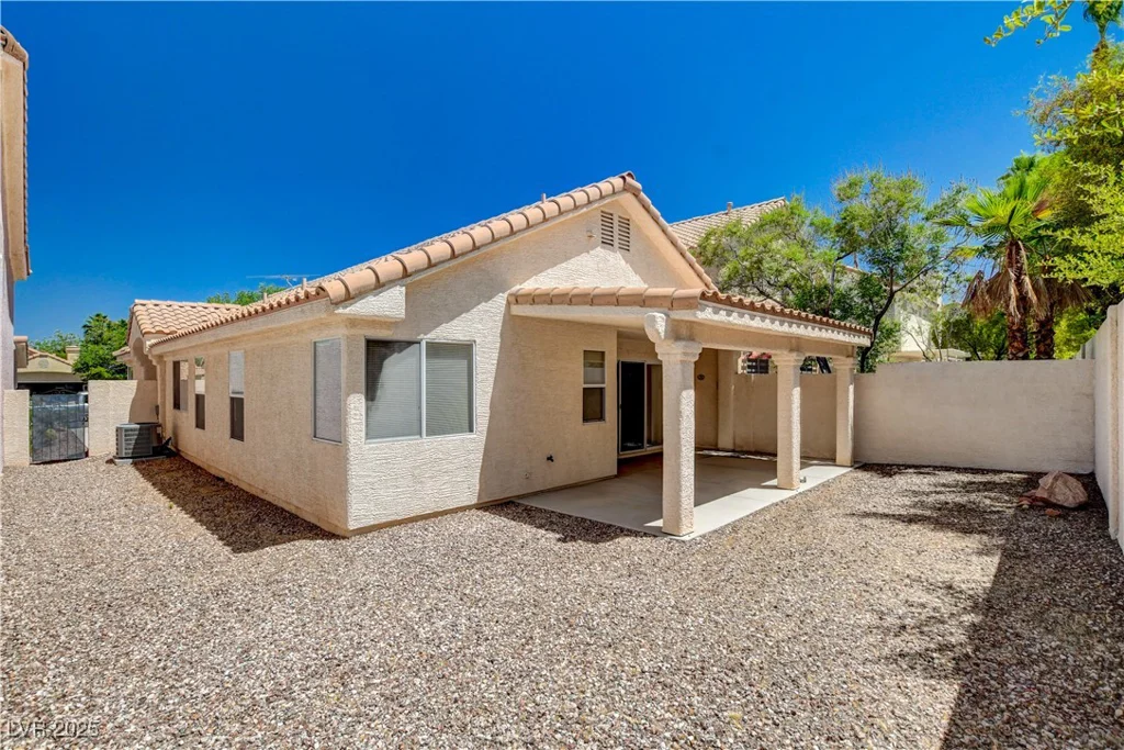 1641 Sun Canyon, Las Vegas, NV 89128