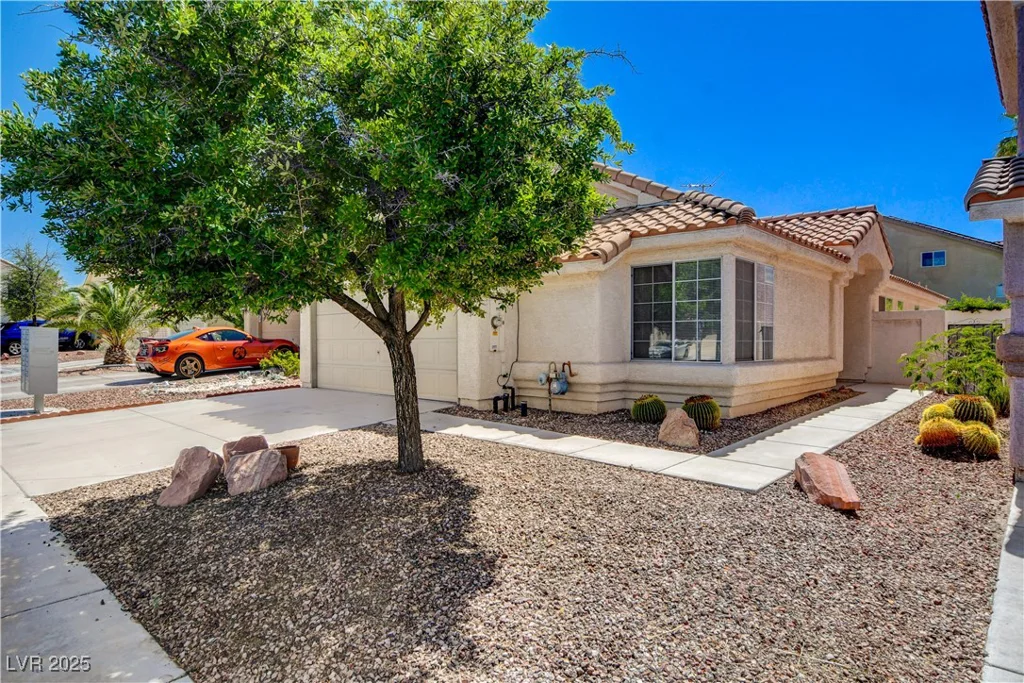 1641 Sun Canyon, Las Vegas, NV 89128