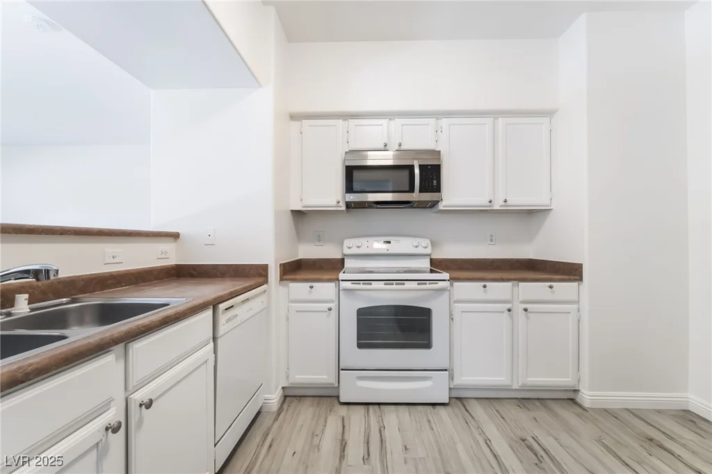 7255 Sunset, Las Vegas, NV 89113