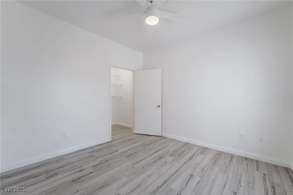 7255 Sunset, Las Vegas, NV 89113