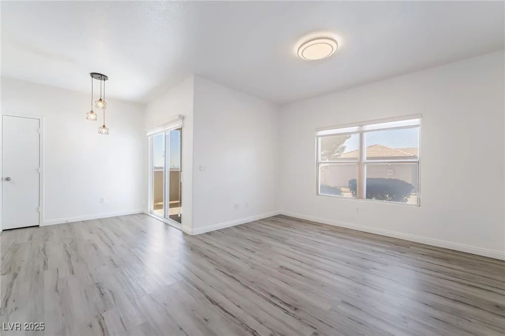 7255 Sunset, Las Vegas, NV 89113
