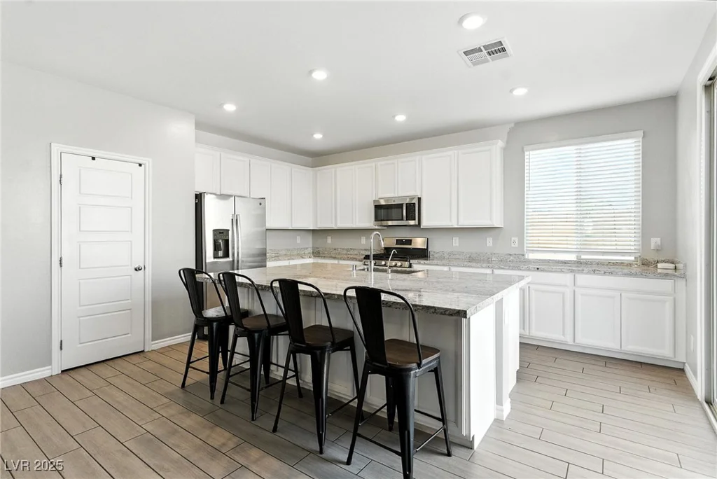 5606 Verde Valley, North Las Vegas, NV 89081