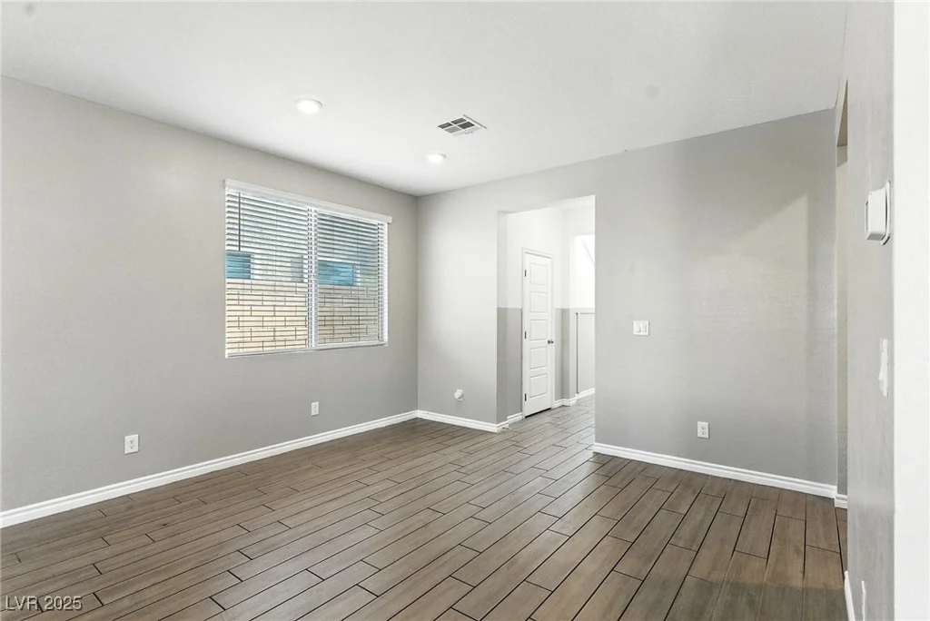 5606 Verde Valley, North Las Vegas, NV 89081