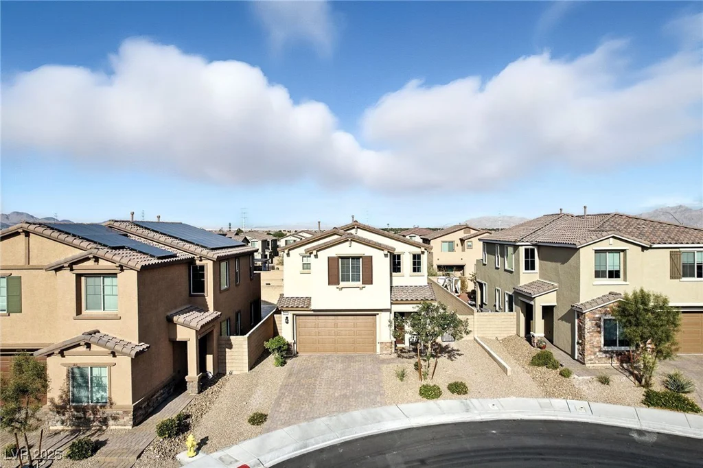 5606 Verde Valley, North Las Vegas, NV 89081