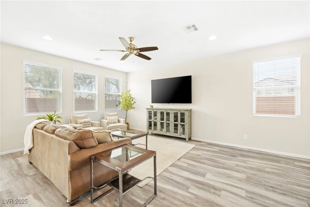 4503 Amberley Ridge, Las Vegas, NV 89115