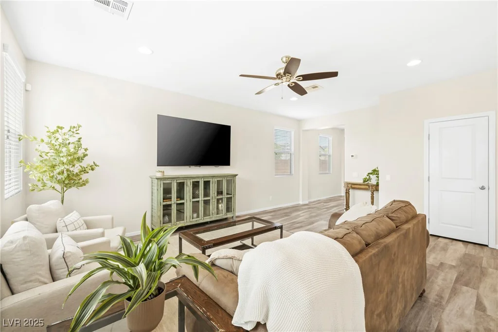 4503 Amberley Ridge, Las Vegas, NV 89115