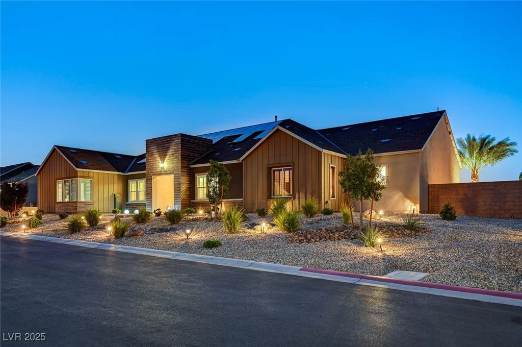 7590 Sky Horse, Las Vegas, NV 89113