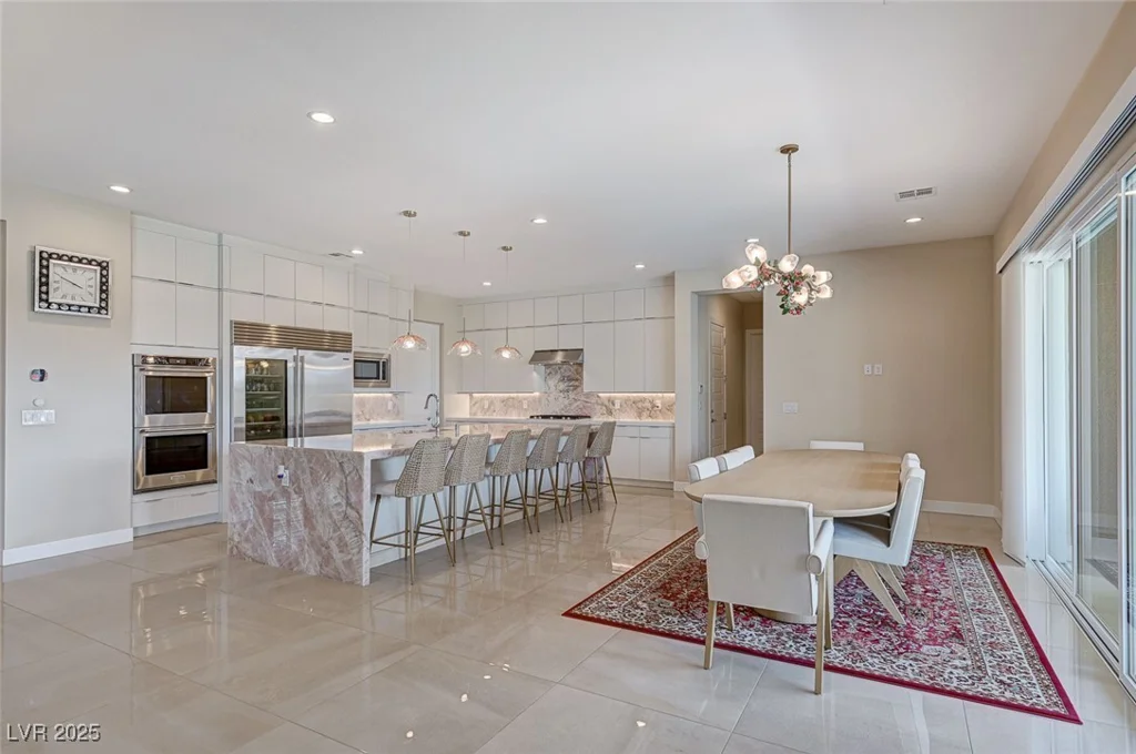 7590 Sky Horse, Las Vegas, NV 89113