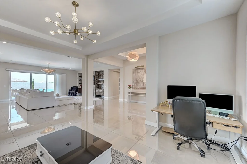 7590 Sky Horse, Las Vegas, NV 89113