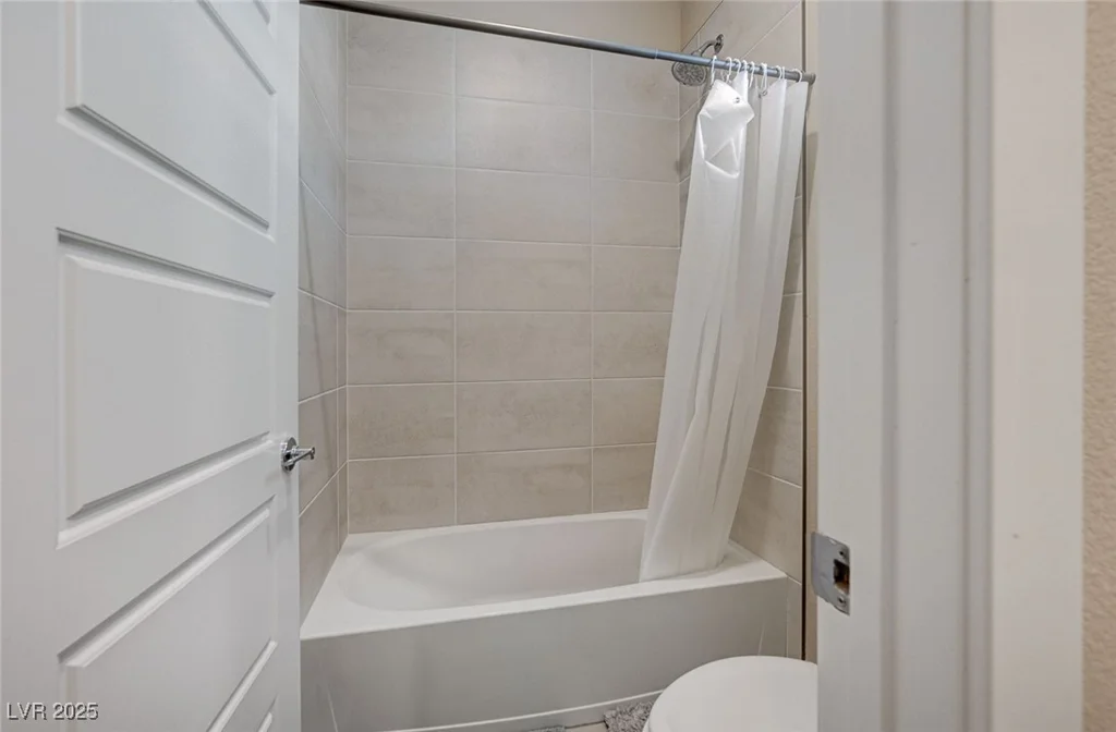 7590 Sky Horse, Las Vegas, NV 89113