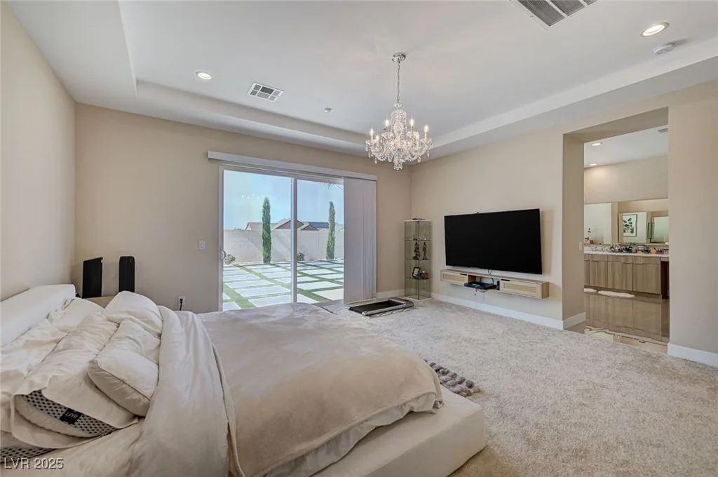 7590 Sky Horse, Las Vegas, NV 89113