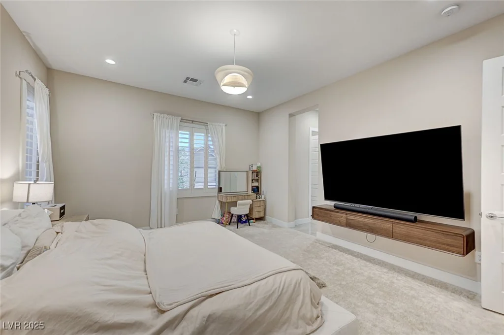 7590 Sky Horse, Las Vegas, NV 89113