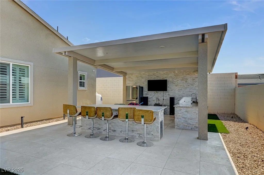 7590 Sky Horse, Las Vegas, NV 89113