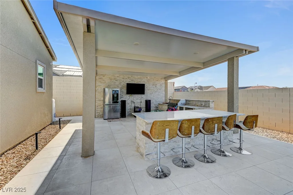 7590 Sky Horse, Las Vegas, NV 89113